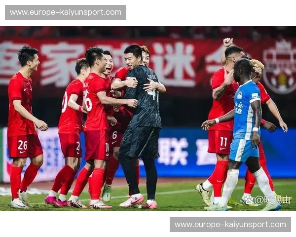 开云体育中超:足坛新纪元的璀璨登场 开云体育中超:足坛新纪元的璀璨登场